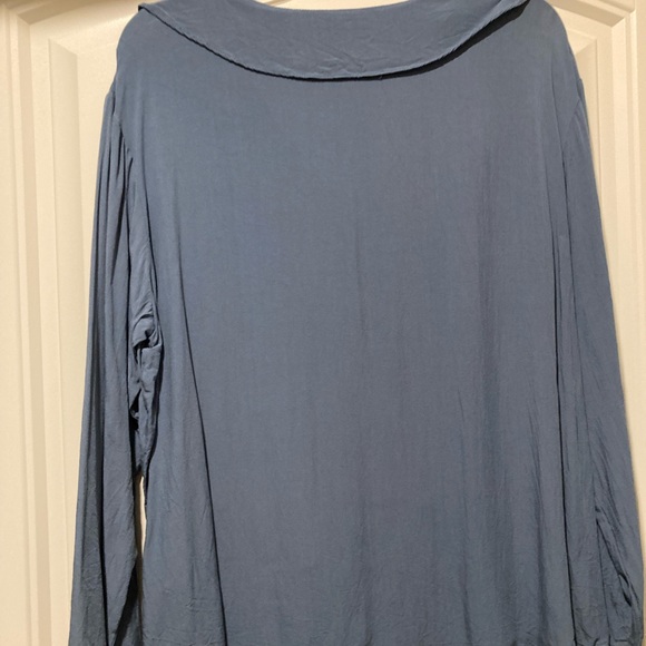 Blouse - Womens FLORYDAY, in a beautiful steel blue (washed never worn) - Picture 2 of 3